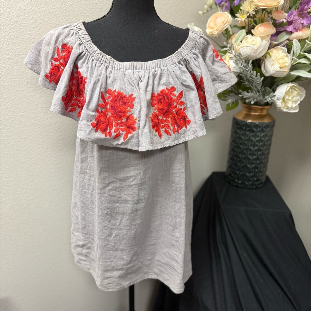 Umgee USA Boho Off-Shoulder Tunic, Gray with Red Floral Embroidery, Size L